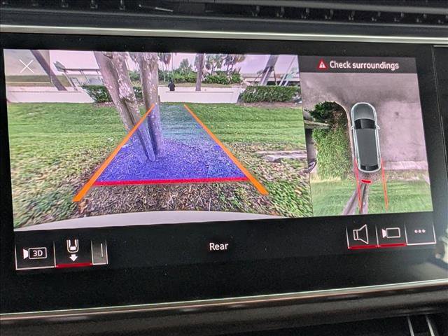 Used 2022 Audi Q8 Prestige w/ Prestige Package image 13