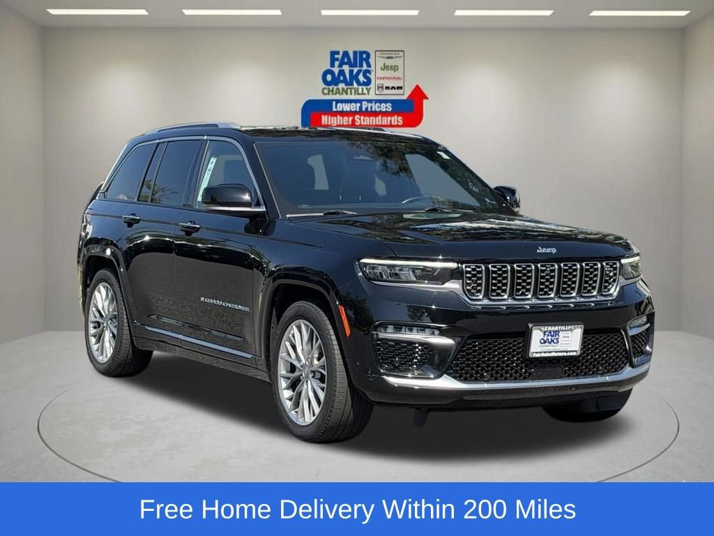 Used 2023 Jeep Grand Cherokee Summit w/ Advanced Protech Group IV AWD/4WD image 1