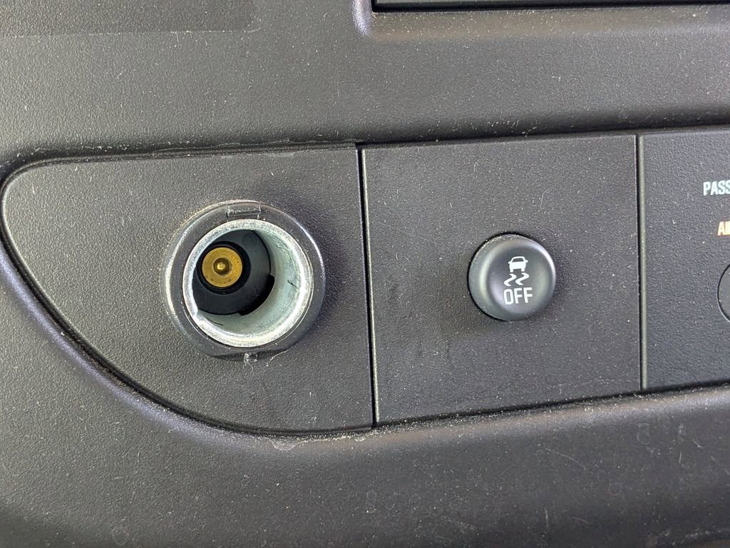 Used 2024 Chevrolet Express 2500 w/ Driver Convenience Package image 22