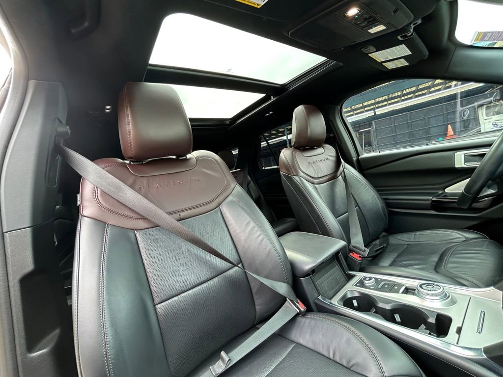 Used 2021 Ford Explorer Platinum w/ Equipment Group 601A image 27