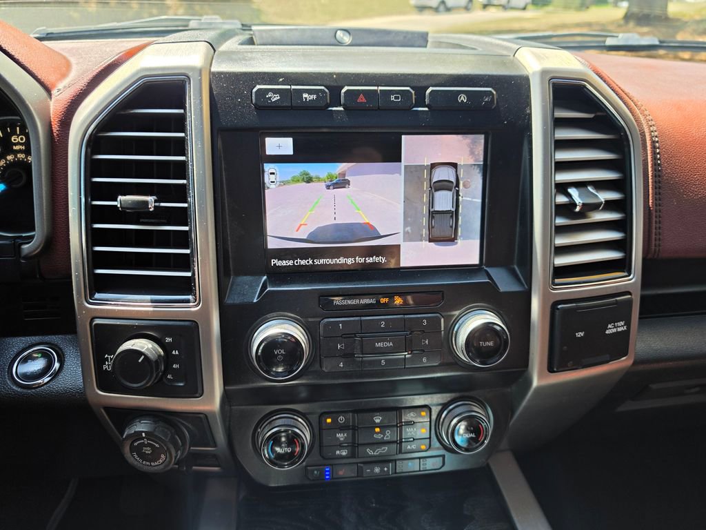 Used 2019 Ford F150 Platinum w/ Equipment Group 701A Luxury AWD/4WD image 28