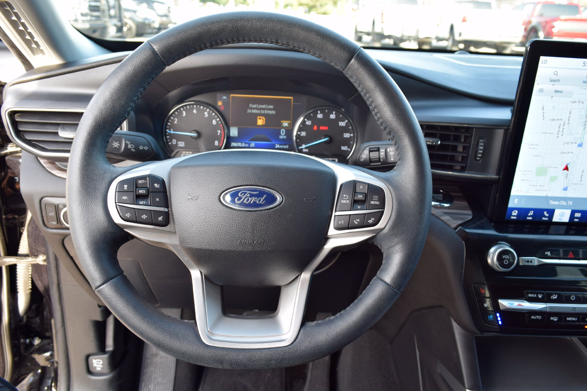Certified 2023 Ford Explorer Limited w/ Limited Technology Package RWD image 6