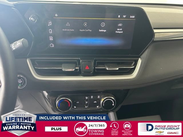 Used 2024 Chevrolet TrailBlazer LT w/ LT Cold Weather Package AWD/4WD image 19