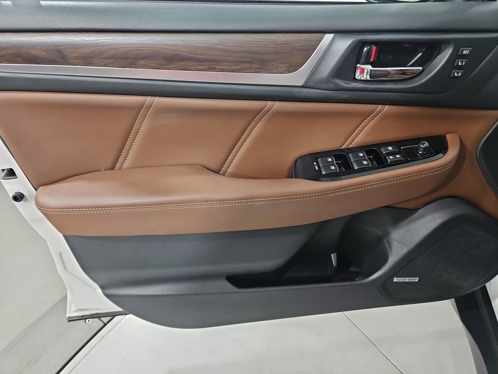 Used 2019 Subaru Outback 2.5i Touring AWD/4WD image 11