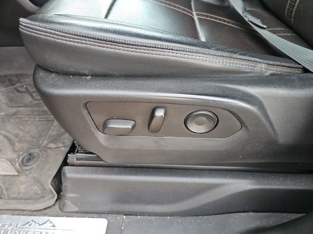 Used 2022 Chevrolet Silverado 1500 High Country w/ High Country Premium Package image 16