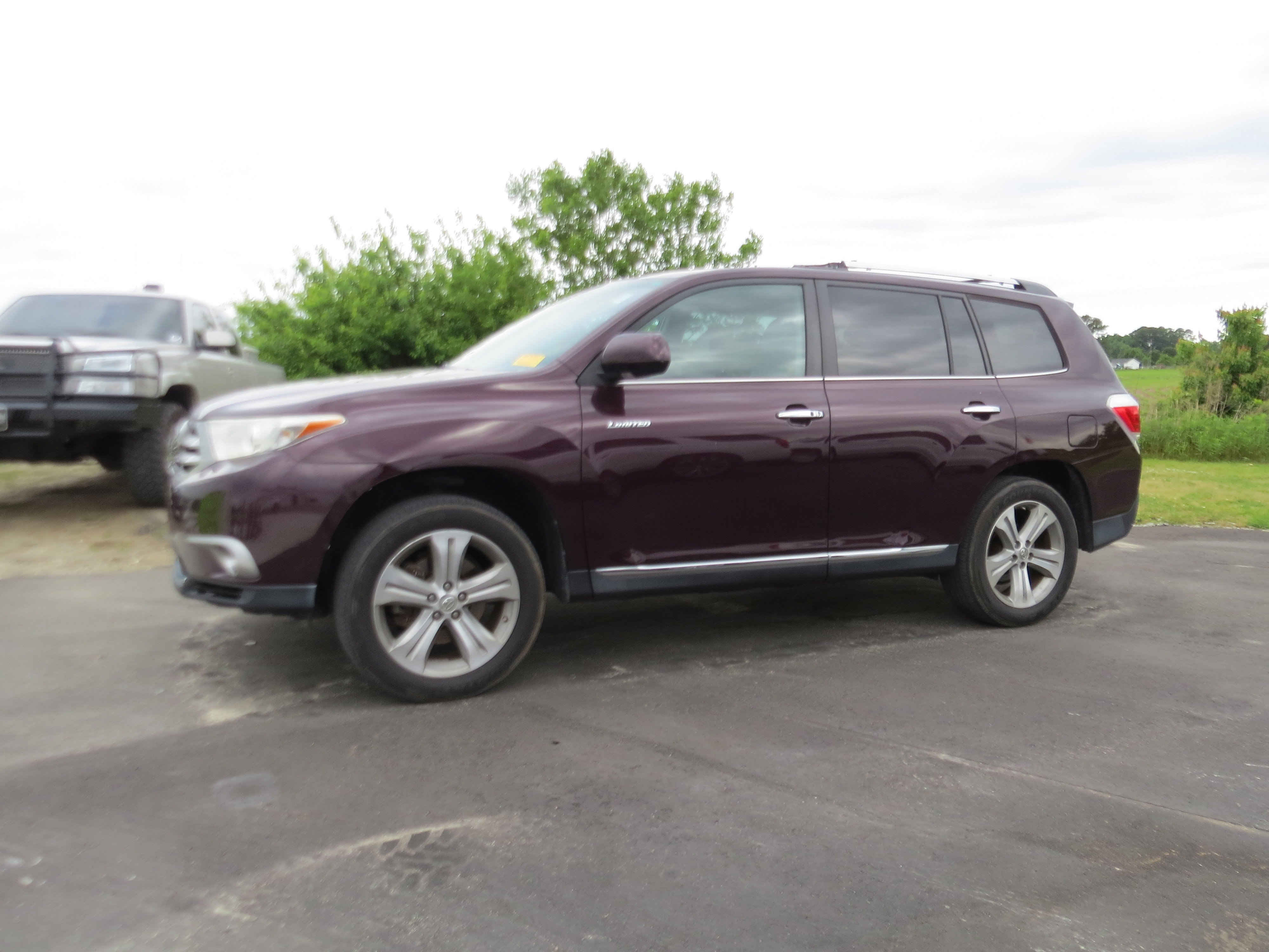 Used 2013 Toyota Highlander Limited FWD image 5