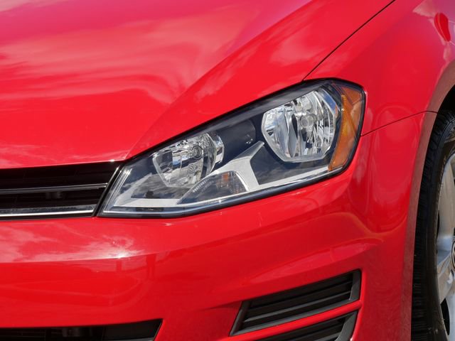 Used 2017 Volkswagen Golf Wolfsburg Edition FWD image 10