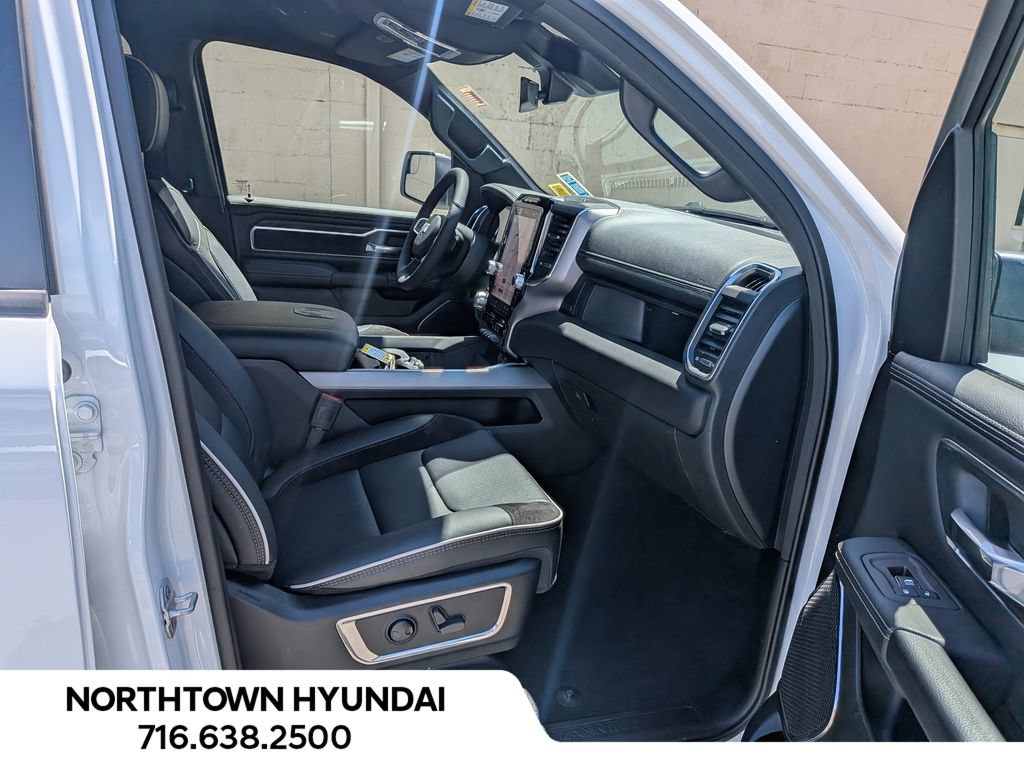 Used 2026 RAM 1500 Laramie AWD/4WD image 36