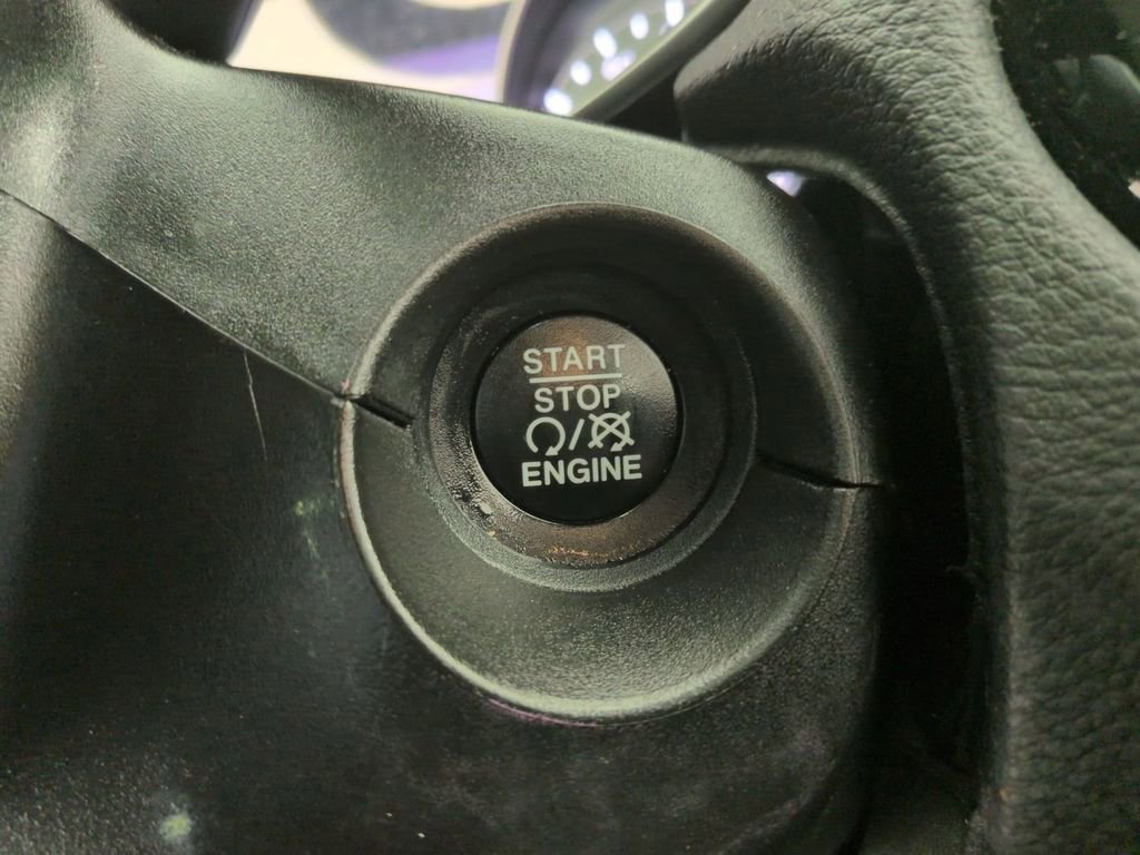 Used 2020 Jeep Compass Limited image 19