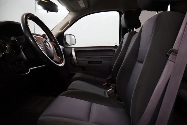 Used 2013 Chevrolet Silverado 2500 LT w/ Interior Plus Package image 11