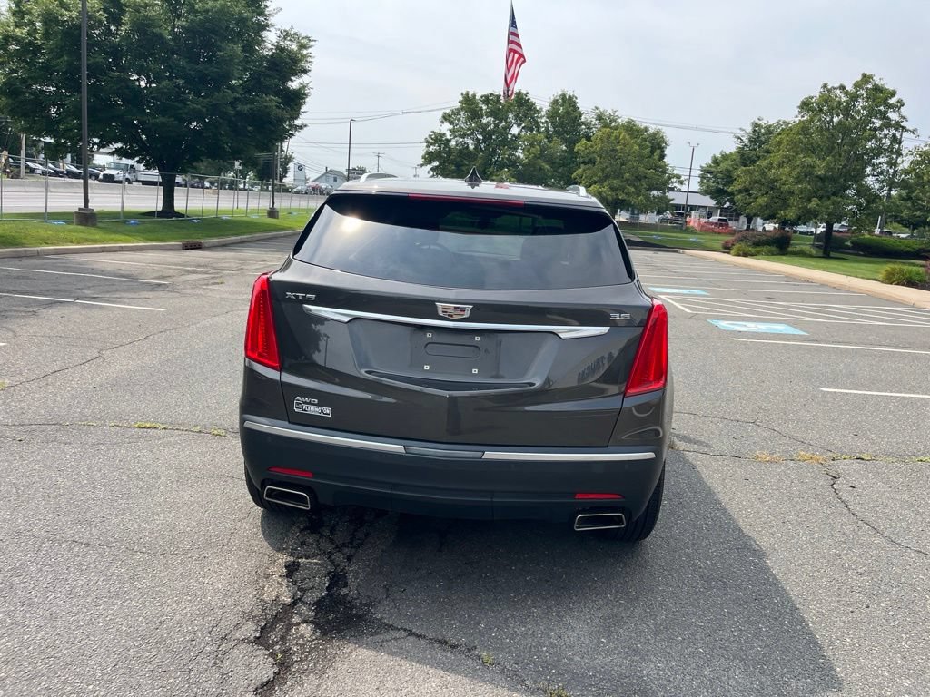 Used 2019 Cadillac XT5 AWD image 5