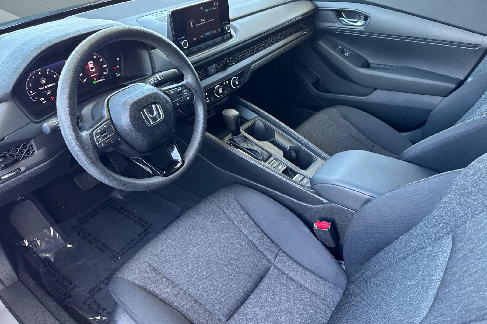 Certified 2025 Honda Accord SE image 4