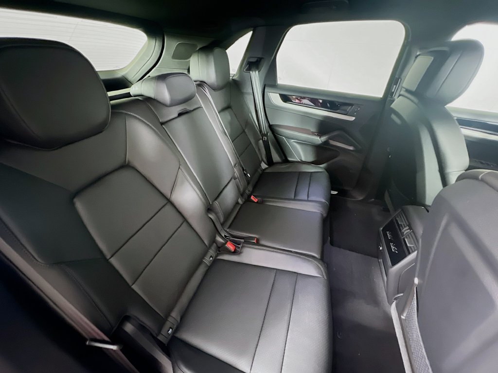 New 2026 Porsche Cayenne S AWD/4WD image 29