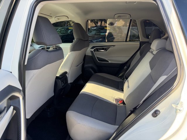 Used 2025 Toyota RAV4 XLE FWD image 13