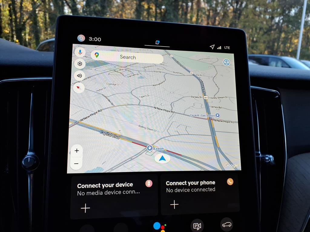 New 2026 Volvo XC60 B5 Plus w/ Protection Package Premier image 15