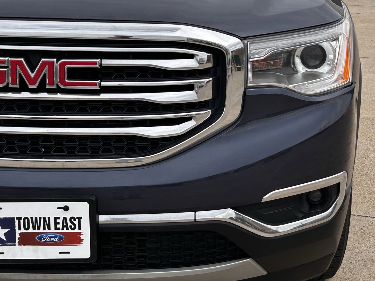 Used 2019 GMC Acadia SLT image 10