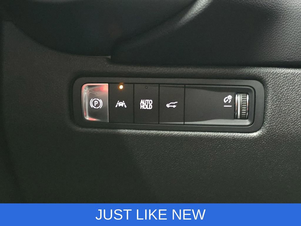 Used 2024 Chevrolet Equinox EV RS w/ Active Safety Package 3 image 25