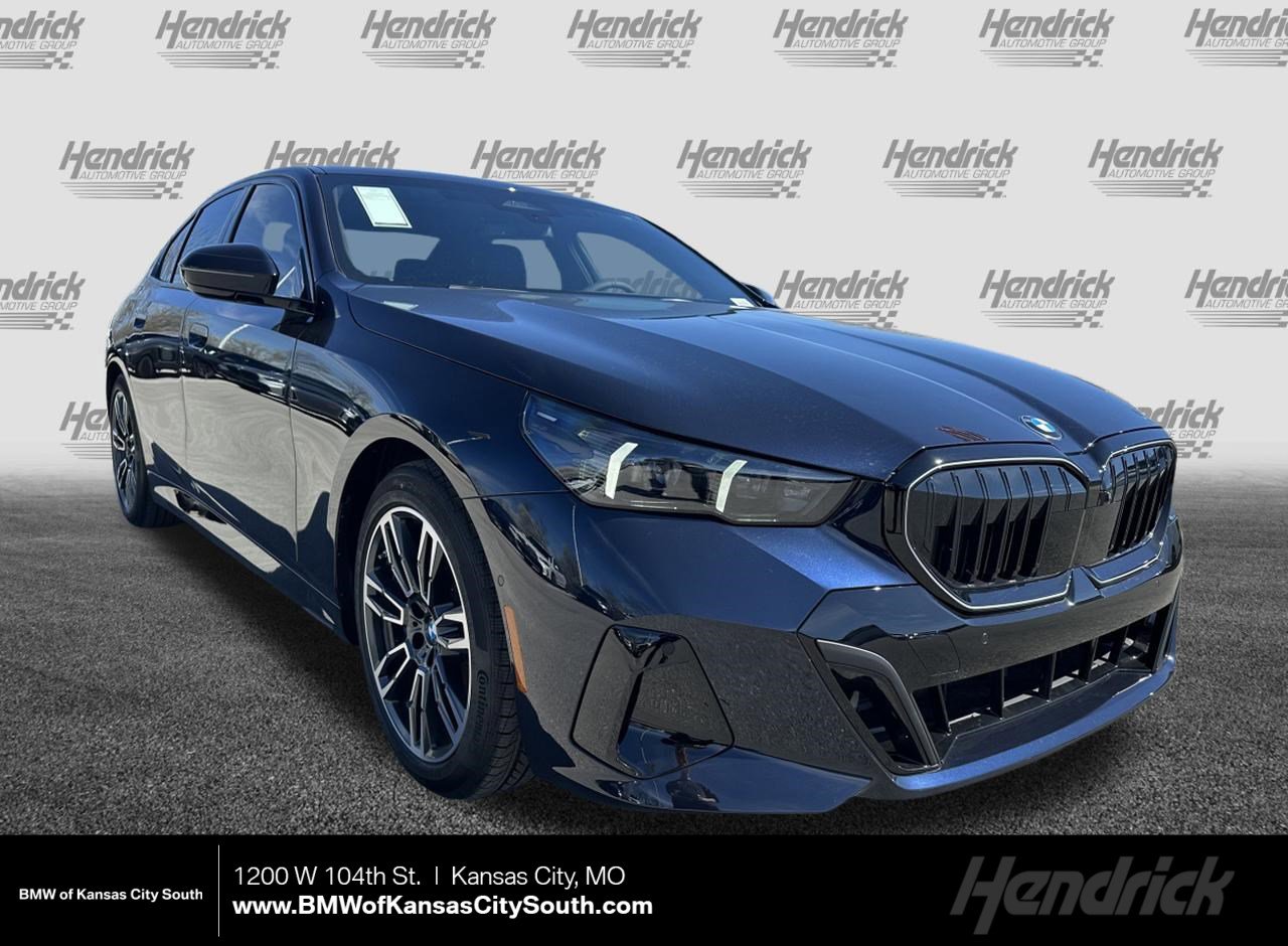 New 2026 BMW 540i xDrive w/ M Sport Package AWD/4WD image 1