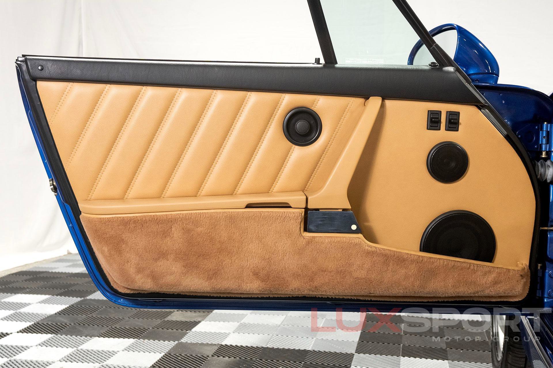 Used 1992 Porsche 911 Carrera image 14