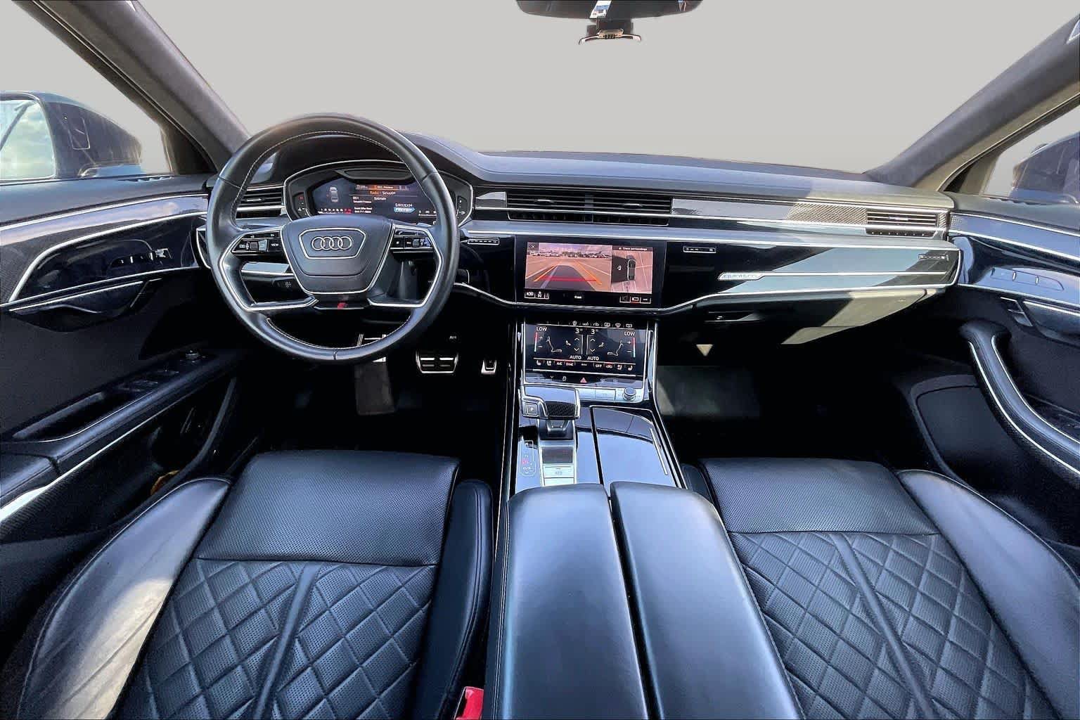Used 2020 Audi S8 L w/ S8 Executive Package AWD/4WD image 16