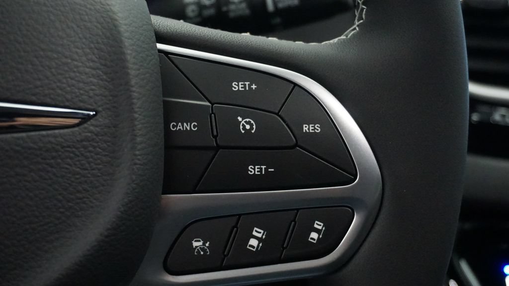 New 2026 Chrysler Voyager LX FWD image 44