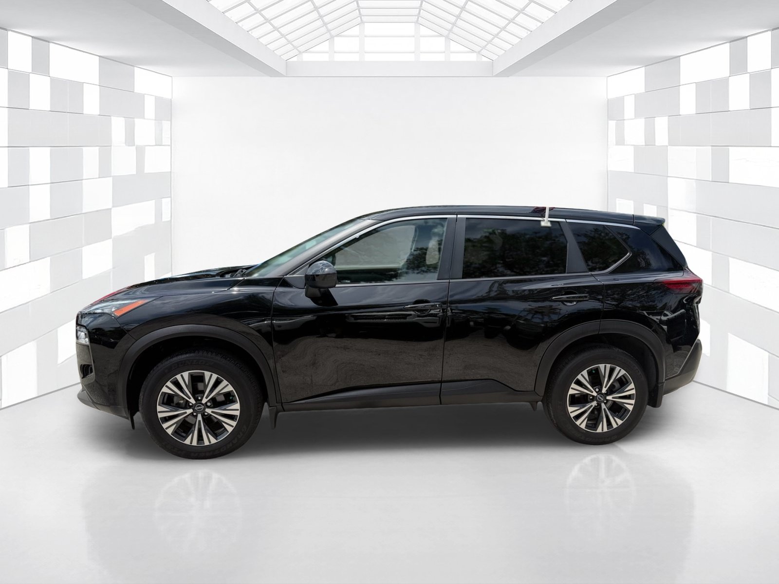 Used 2023 Nissan Rogue SV FWD image 4