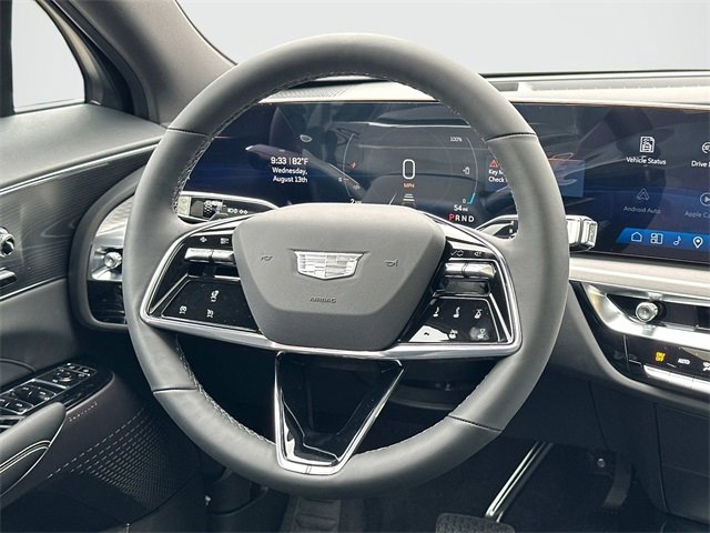 Used 2025 Cadillac Lyriq Luxury image 4