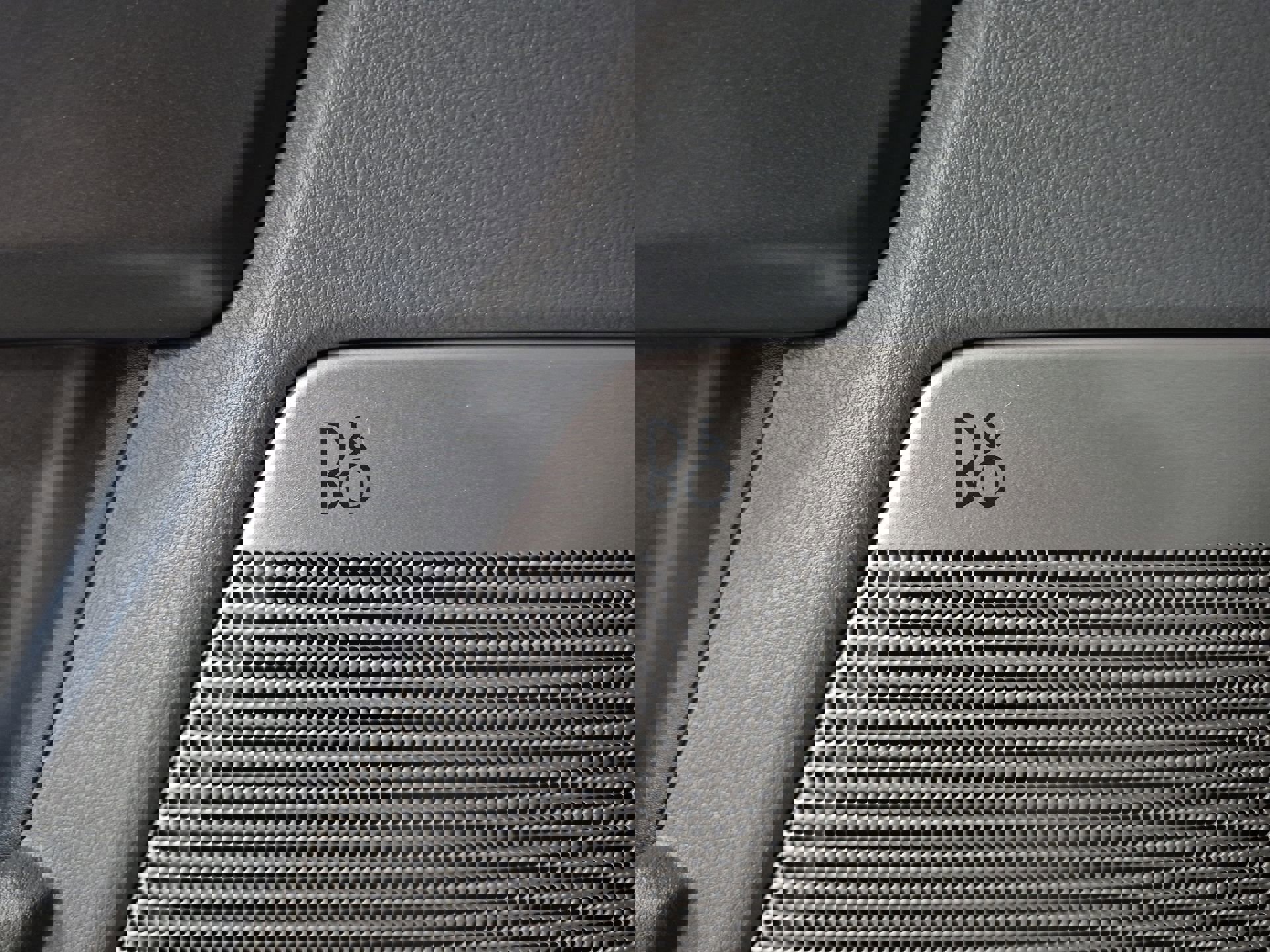 Used 2023 Ford F150 Lariat w/ Max Trailer Tow Package image 26