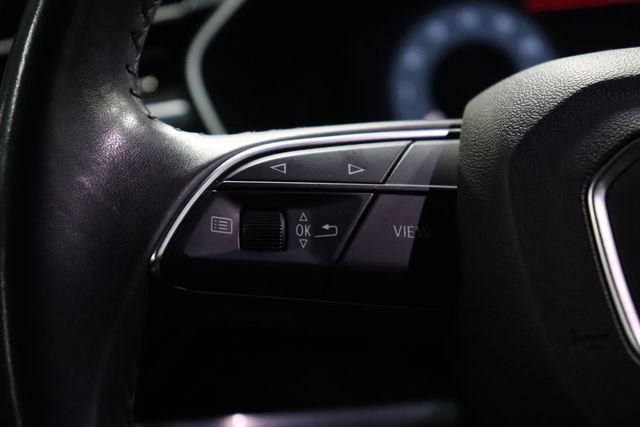 Used 2020 Audi Q3 2.0T Premium w/ Convenience Package AWD/4WD image 12