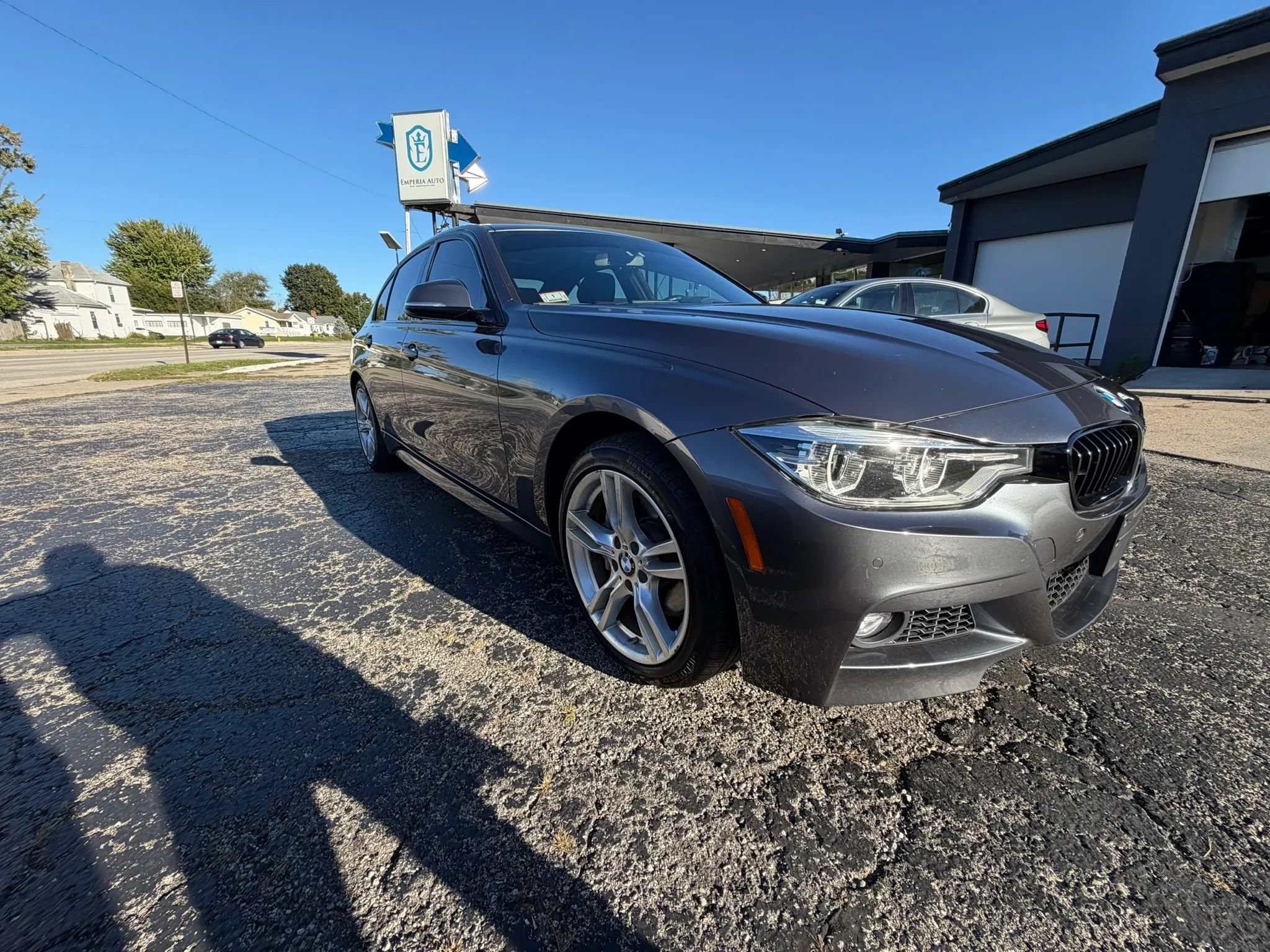 Used 2018 BMW 340i xDrive Sedan w/ Premium Package AWD/4WD image 10
