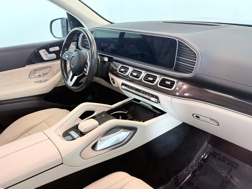 Used 2022 Mercedes-Benz GLS 450 4MATIC image 21