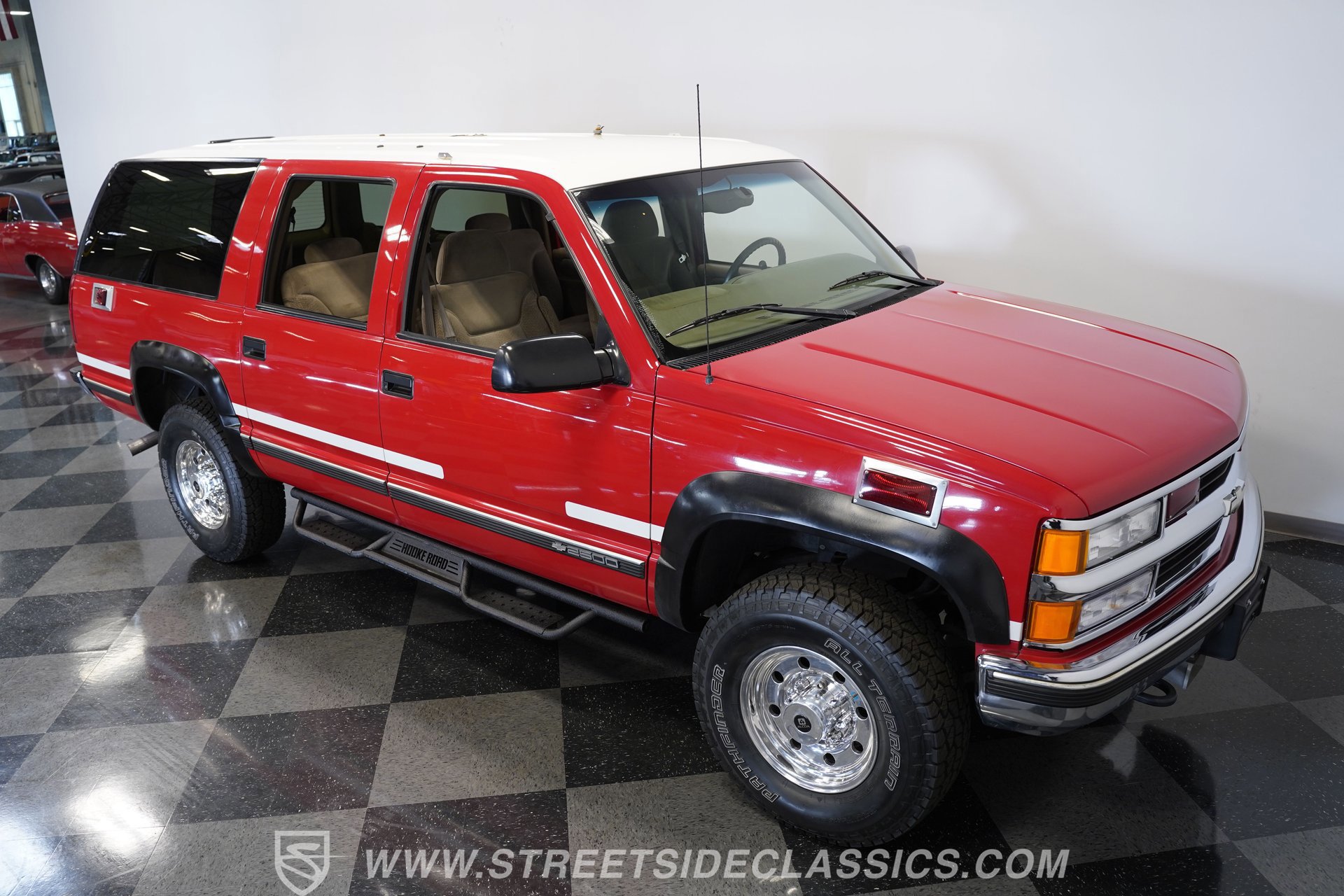 Used 1999 Chevrolet Suburban 2500 w/ Preferred Equipment Group 2 AWD/4WD image 36