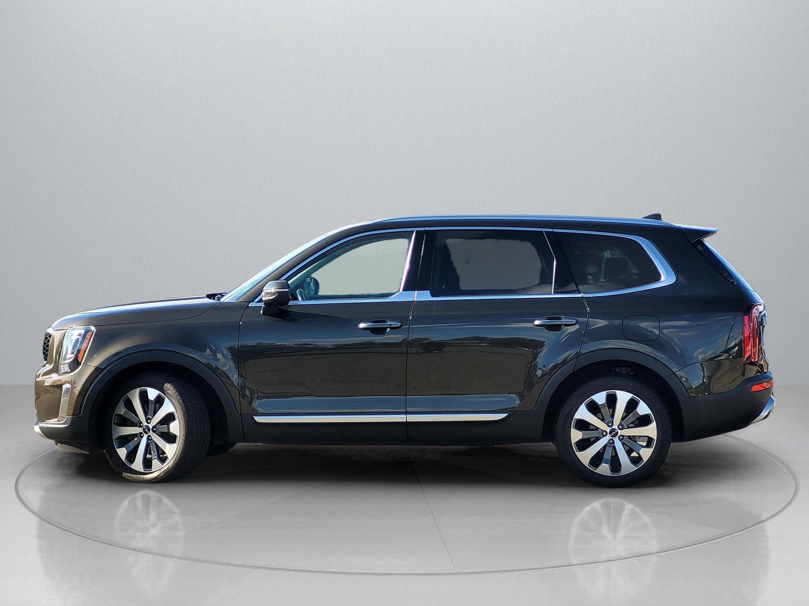 Used 2022 Kia Telluride S image 4