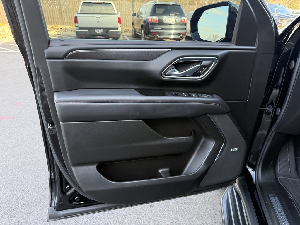 Used 2022 Chevrolet Tahoe RST w/ Luxury Package image 28