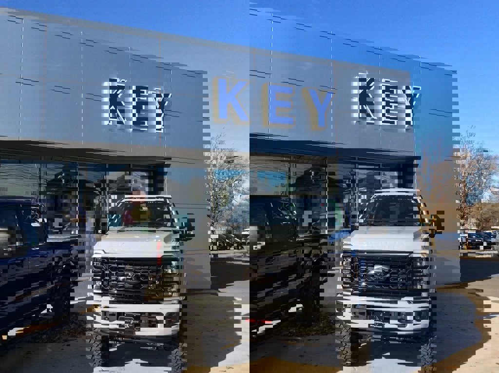 Used 2023 Nissan Murano SV image 31