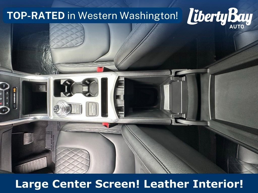 Used 2024 Ford Edge Titanium image 15