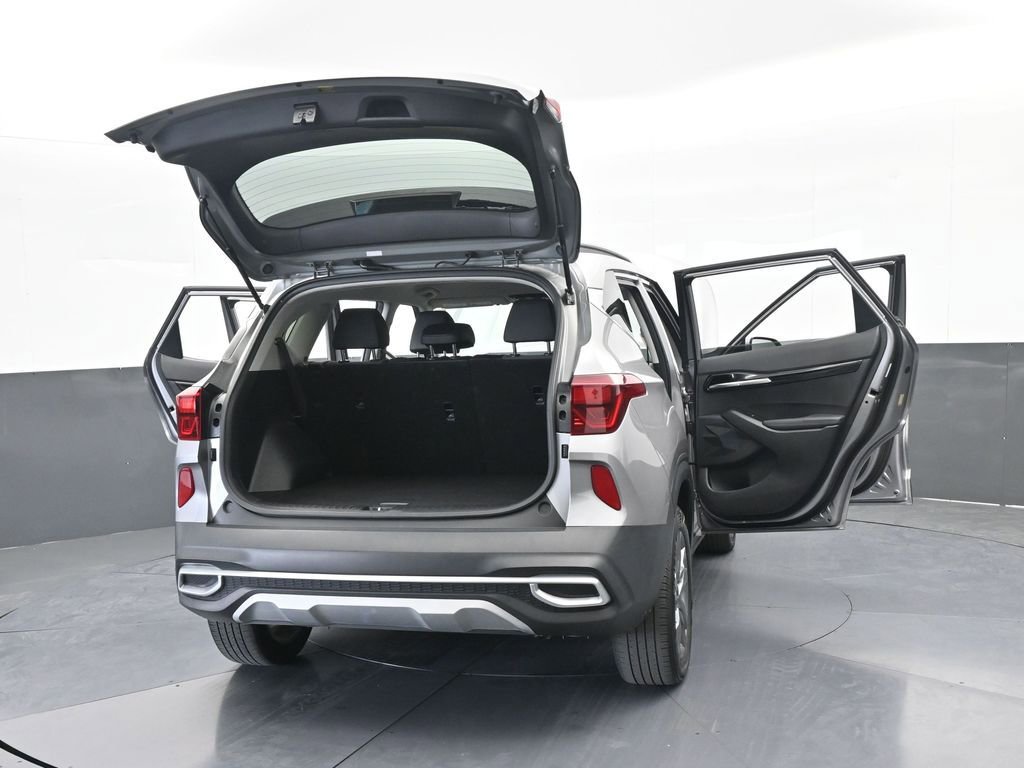 Used 2022 Kia Seltos S image 70