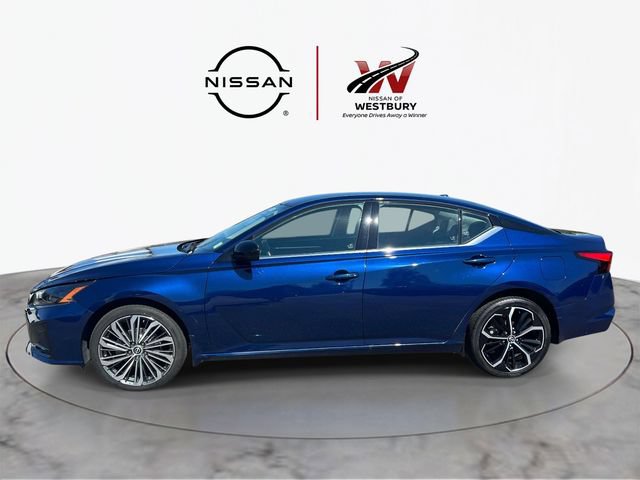 Used 2024 Nissan Altima 2.5 SR AWD/4WD image 7