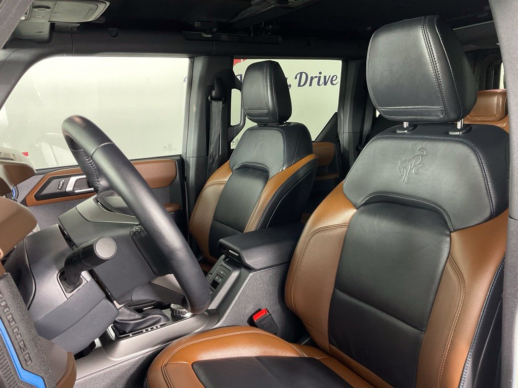 Used 2023 Ford Bronco Outer Banks w/ Sasquatch Package AWD/4WD image 13