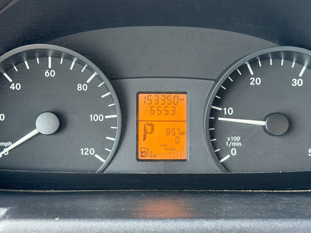 Used 2015 Mercedes-Benz Sprinter 3500 image 18