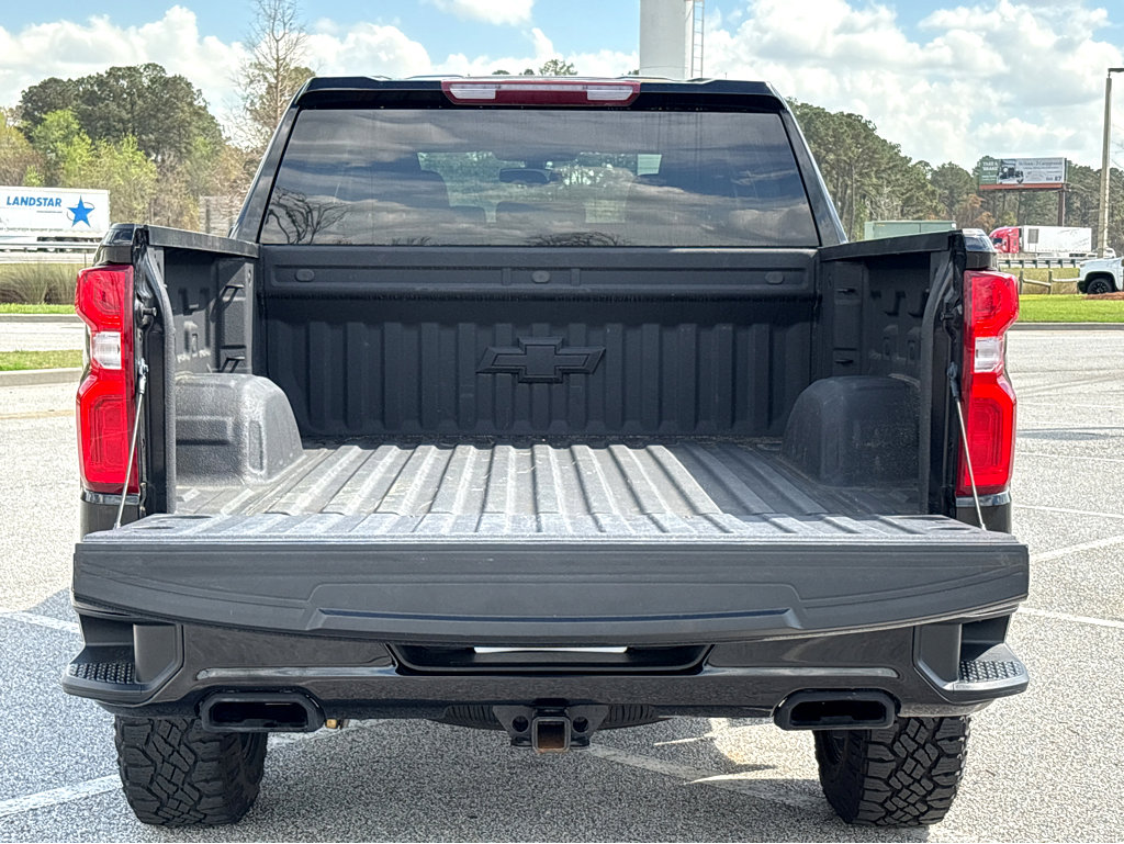 Used 2021 Chevrolet Silverado 1500 Custom Trail Boss w/ Midnight Edition AWD/4WD image 18