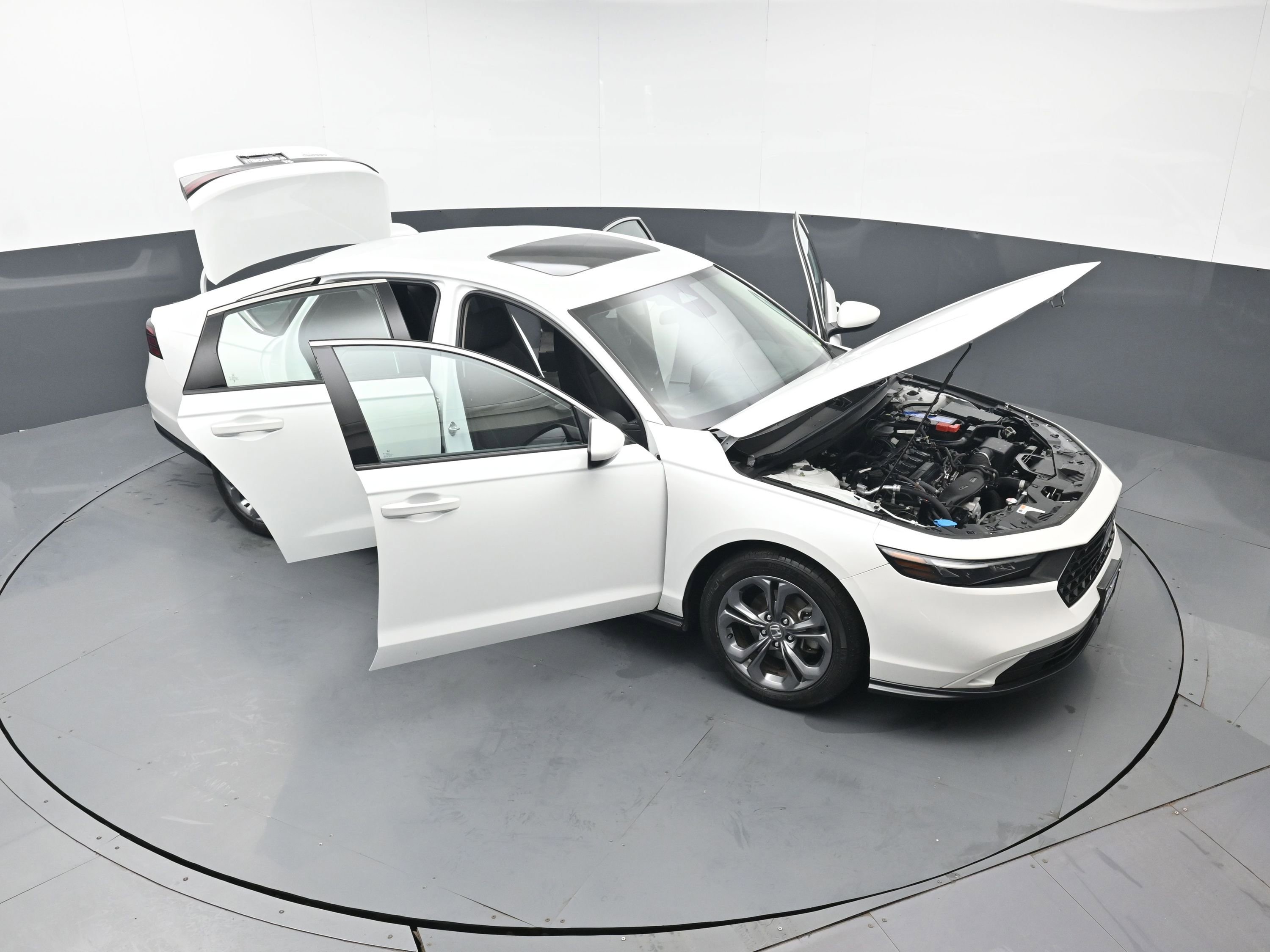 Certified 2023 Honda Accord EX image 46