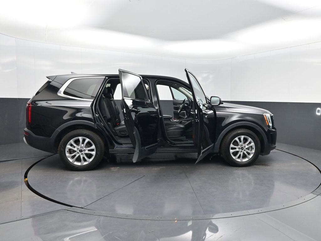 Used 2022 Kia Telluride LX image 37
