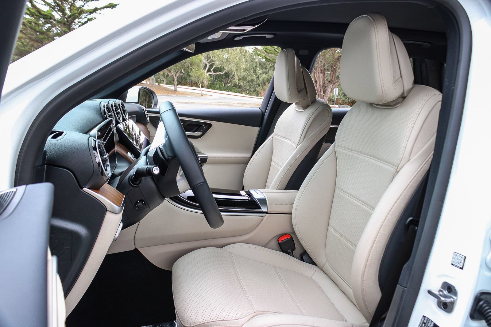 Certified 2026 Mercedes-Benz GLC 300 4MATIC image 18