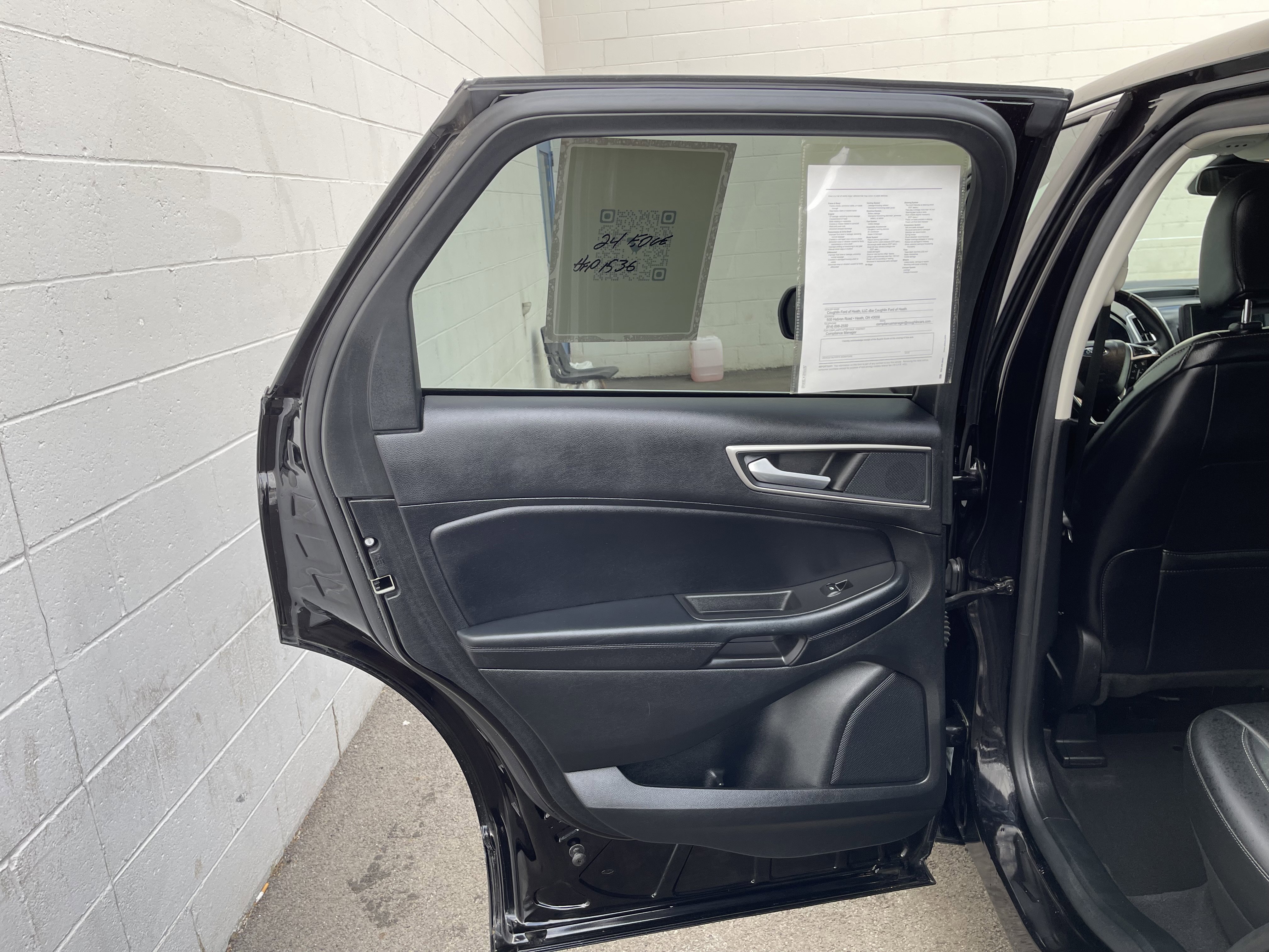 Used 2024 Ford Edge SEL w/ Convenience Package image 16