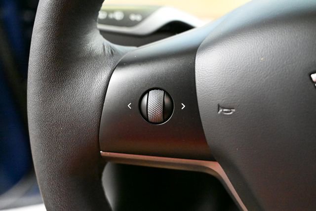Used 2023 Tesla Model 3 Standard Range RWD image 40