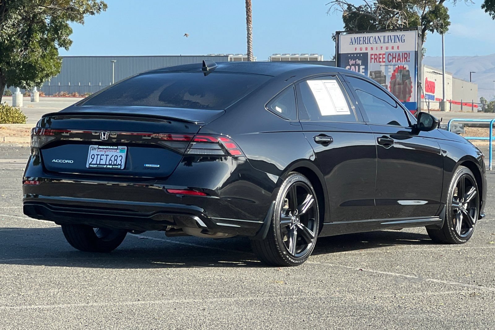 Used 2025 Honda Accord Sport image 3
