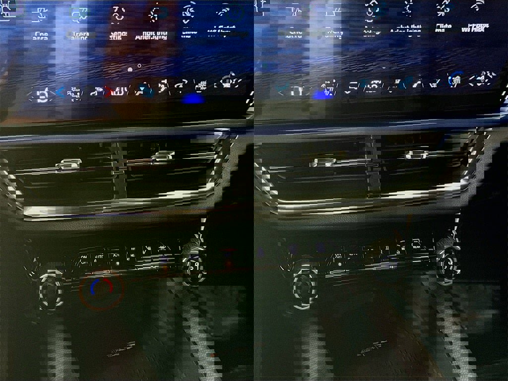 New 2026 Chevrolet Equinox EV LT image 11