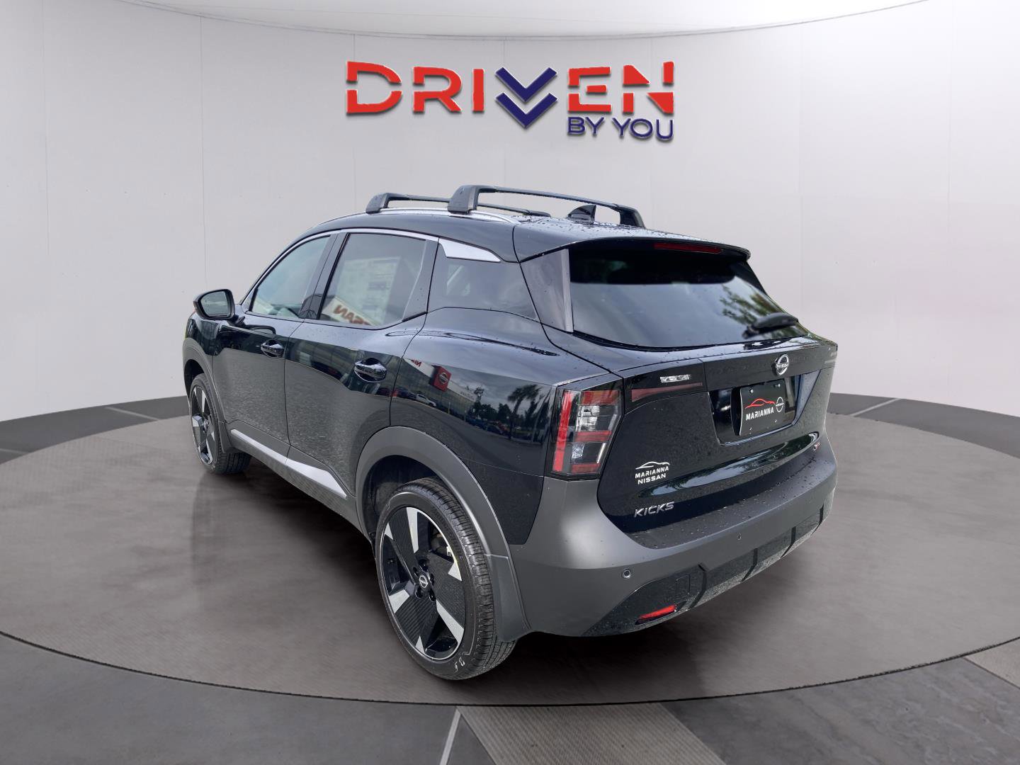 New 2025 Nissan Kicks SR image 3