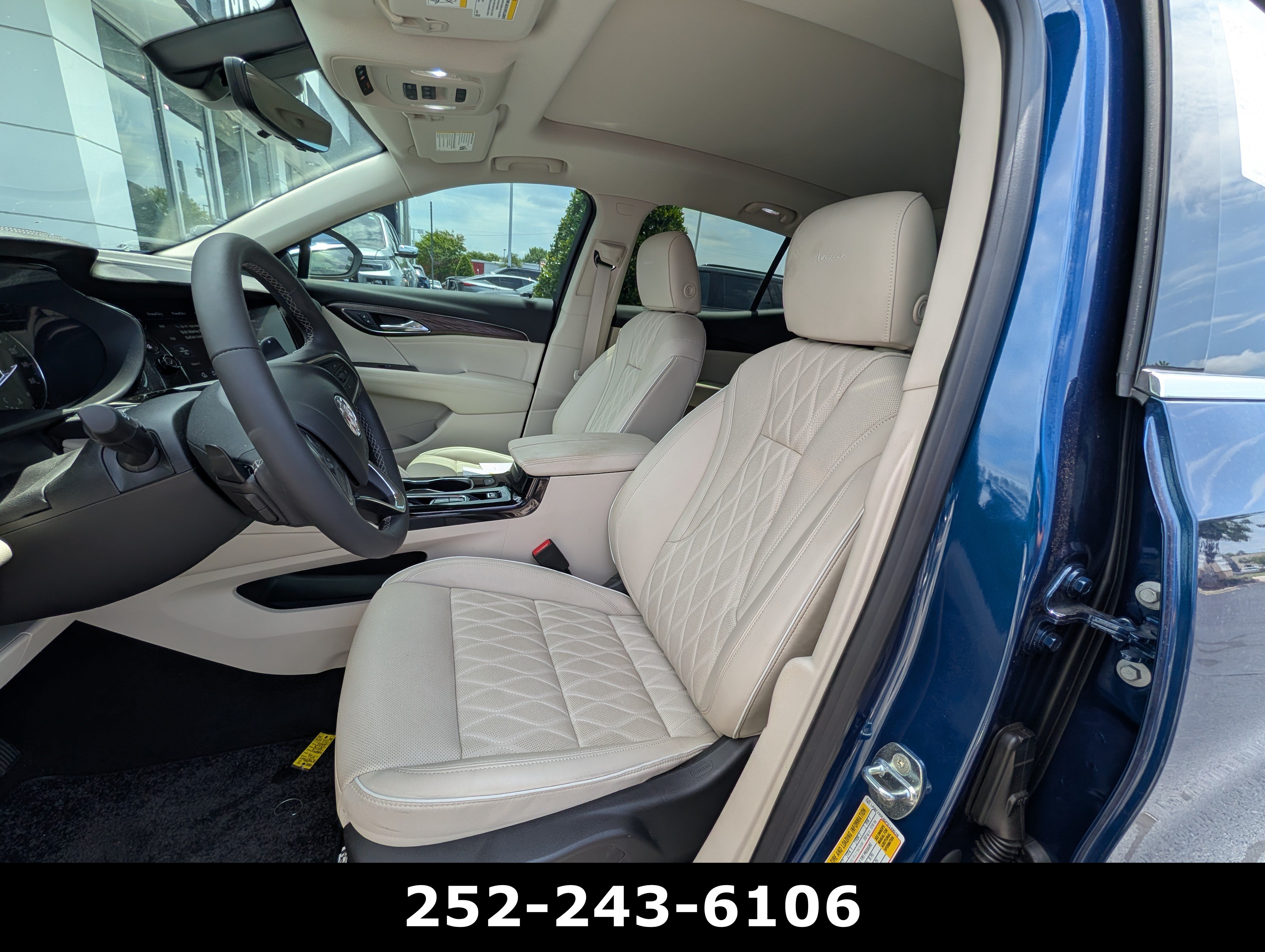 Used 2023 Buick Envision Avenir FWD image 8